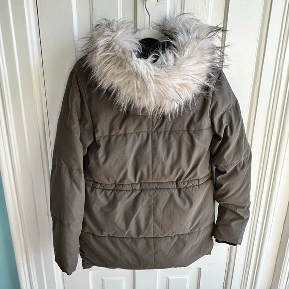 Abercrombie & Fitch Faux Fur Hooded Puffer Parka Jacket - Picture 6 of 10